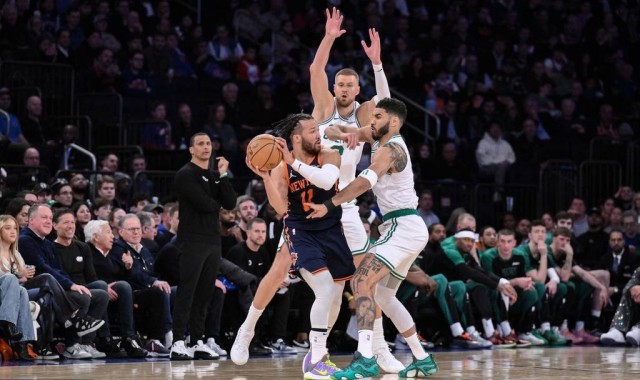 东部半决赛对阵：绿军VS尼克斯 骑士VS步行者