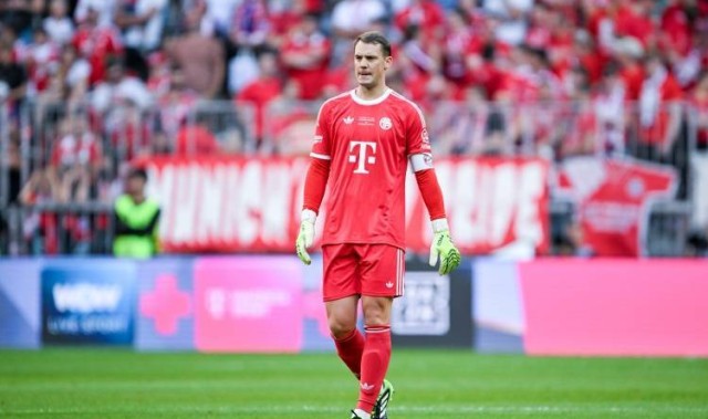 图片报：因拜仁主场球衣太丑，有球迷买二客门将服印外场球员印号