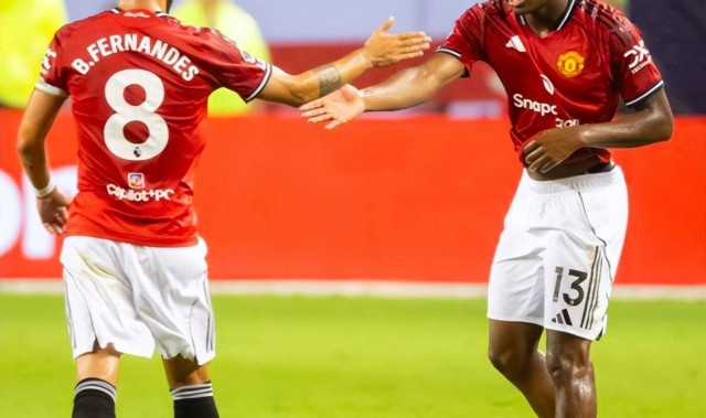 4-1！两连胜 8.2亿豪门笑傲英超内战 20岁小将转型后传射闪耀全场