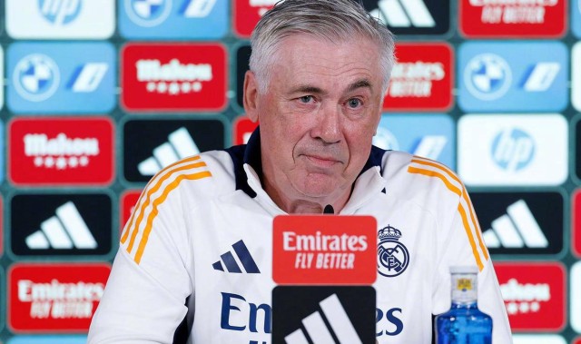 皇马主帅安切洛蒂回应换帅传闻并盛赞阿隆索，备战“国家德比”信心满满