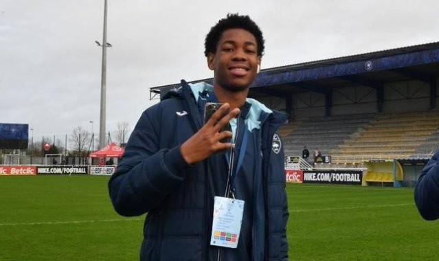 队报：曼联与勒阿弗尔18岁前锋恩佐-卡纳-比伊克进行深入谈判