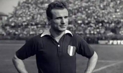 DeepSeek评意甲历史十大中场：皮尔洛第三，马特乌斯第八