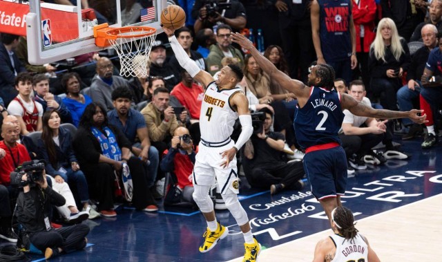 威少接受右手手术 修复本赛季出现的两处骨折