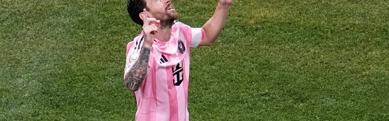 双重打击！拜仁痛失小组第一，下轮难度满分，八强将遇巴黎或梅西